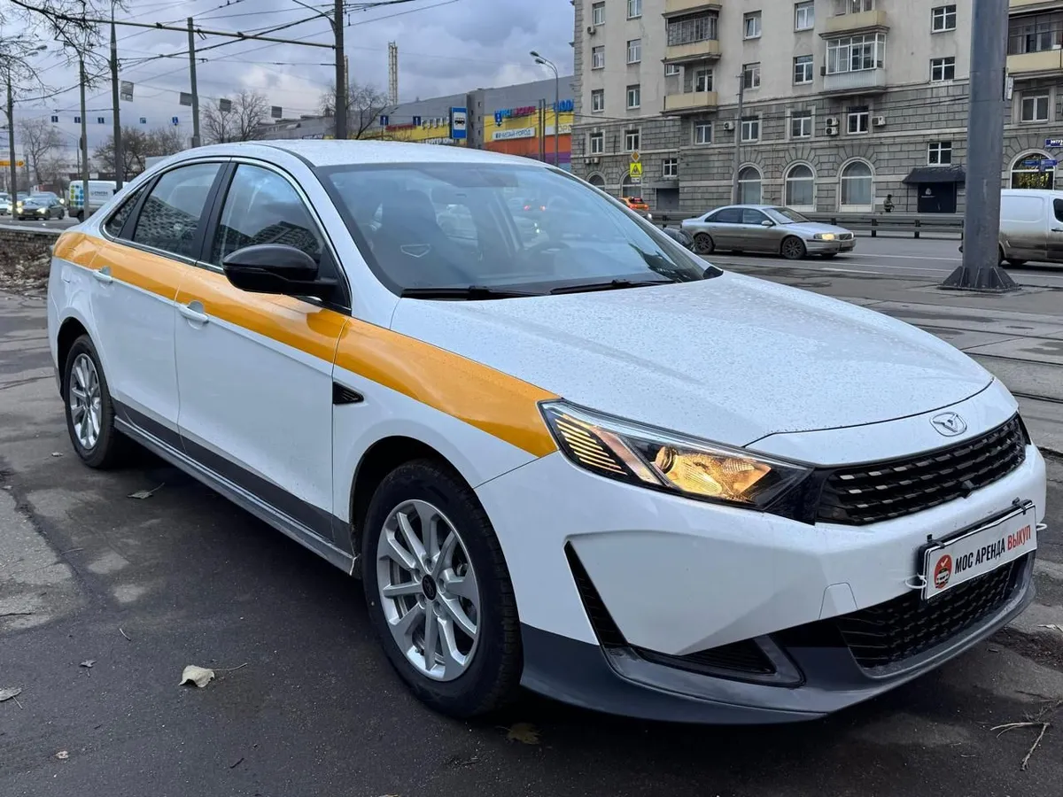 картинка Kaiyi E5 1.5 CVT (147 л.с.) от carsrent-spb.ru