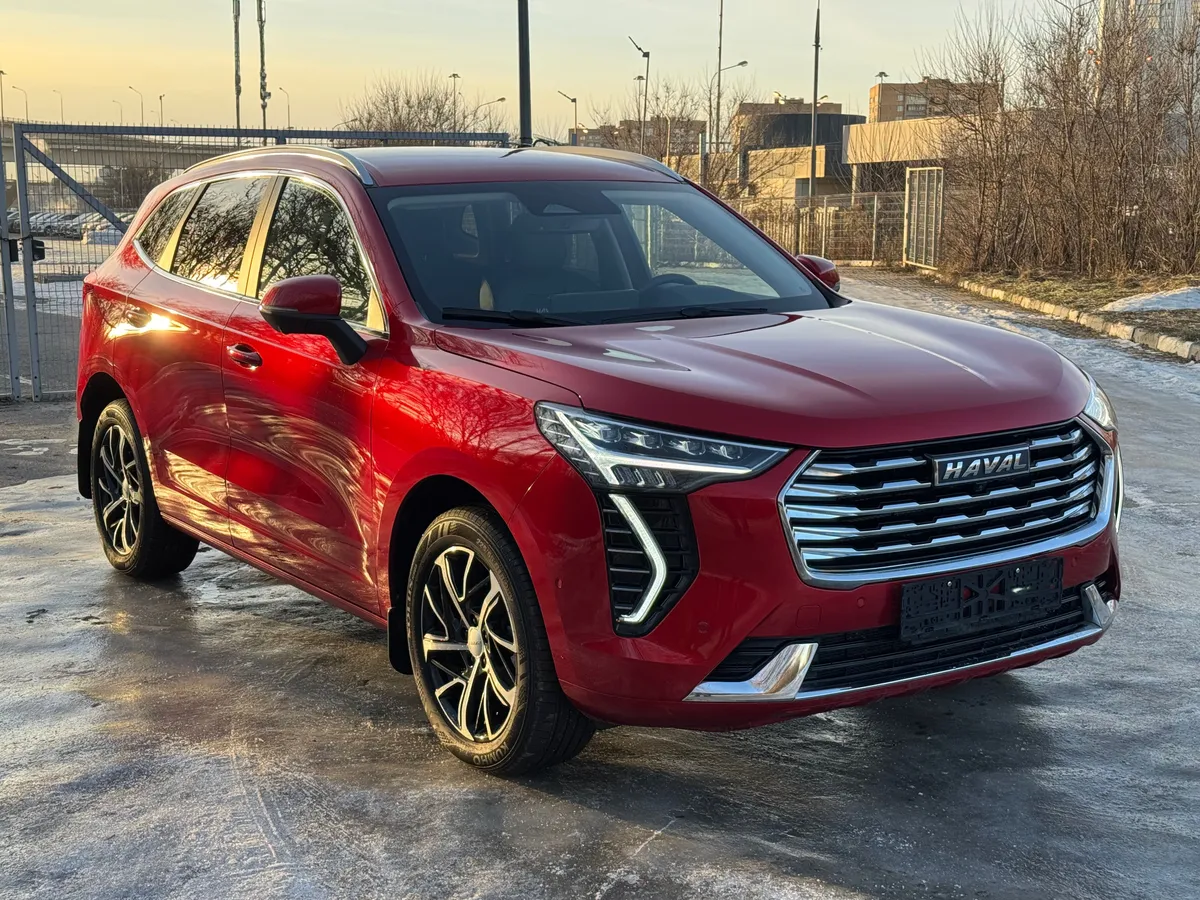 картинка Haval Jolion 1.5 AMT 4WD (150 л.с.) от carsrent-spb.ru