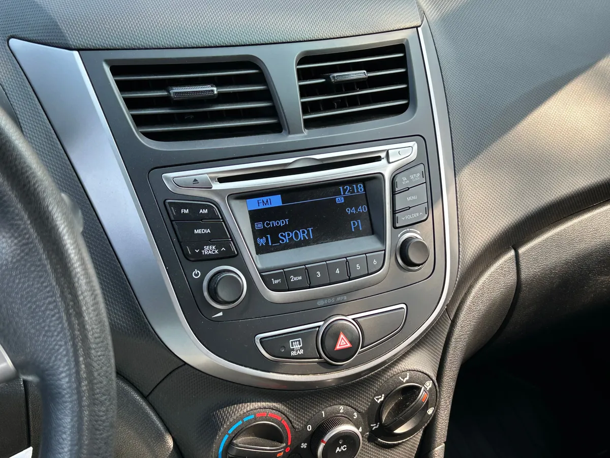 Hyundai Solaris 1.6 MT (123 л.с.)