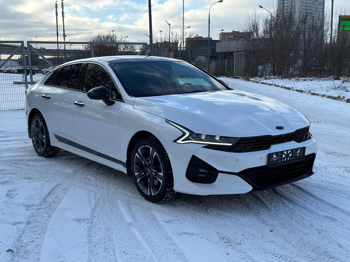 картинка Kia K5 2.5 AT (194 л.с.) от carsrent-spb.ru