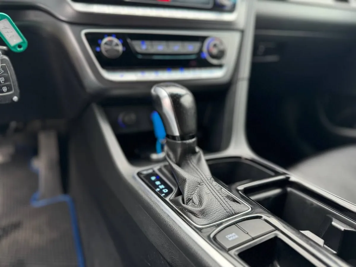 Hyundai Sonata 2.0 AT (154 л.с.)