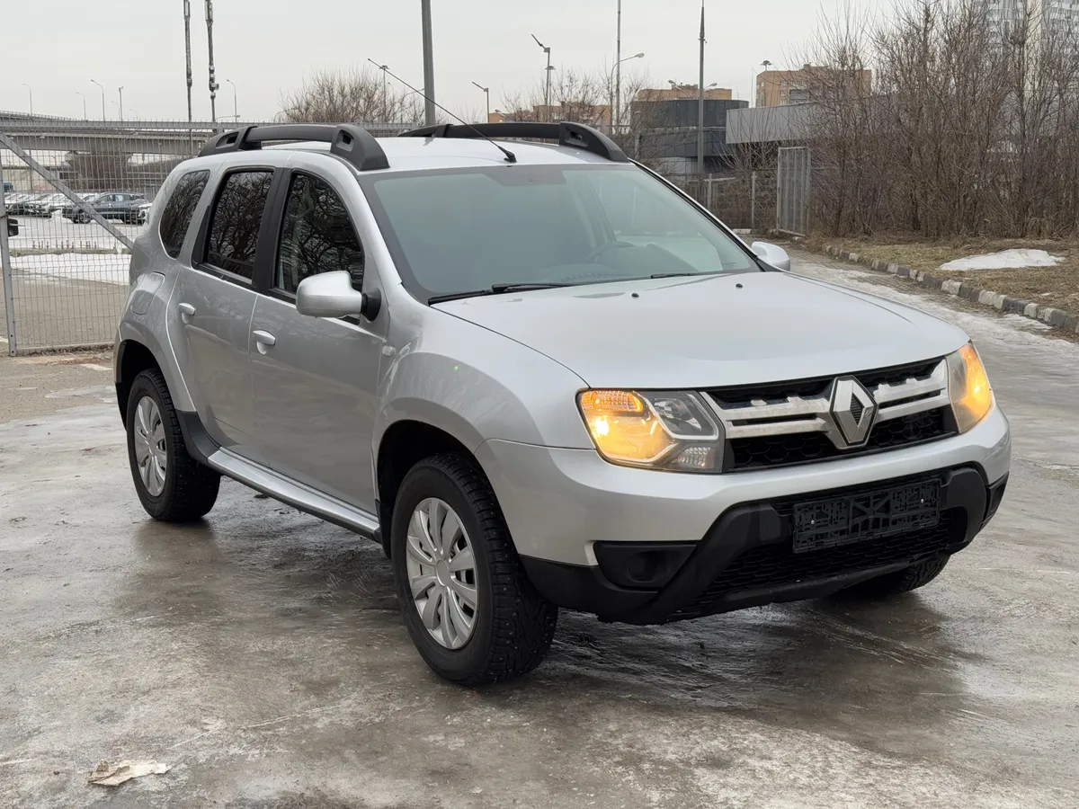 картинка Renault Duster 2.0 MT 4x4 (143 л.с.) от carsrent-spb.ru