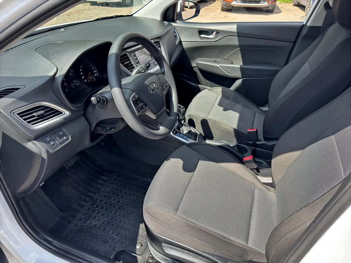 Hyundai Solaris 1.6 AT (123 л.с.)
