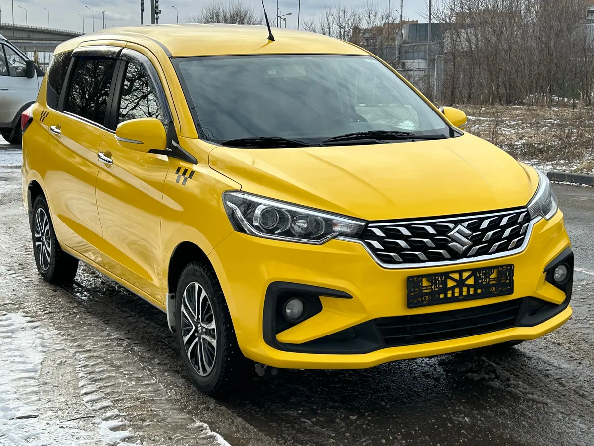 картинка Suzuki Ertiga 1.5 AT (105 л.с.) от carsrent-spb.ru