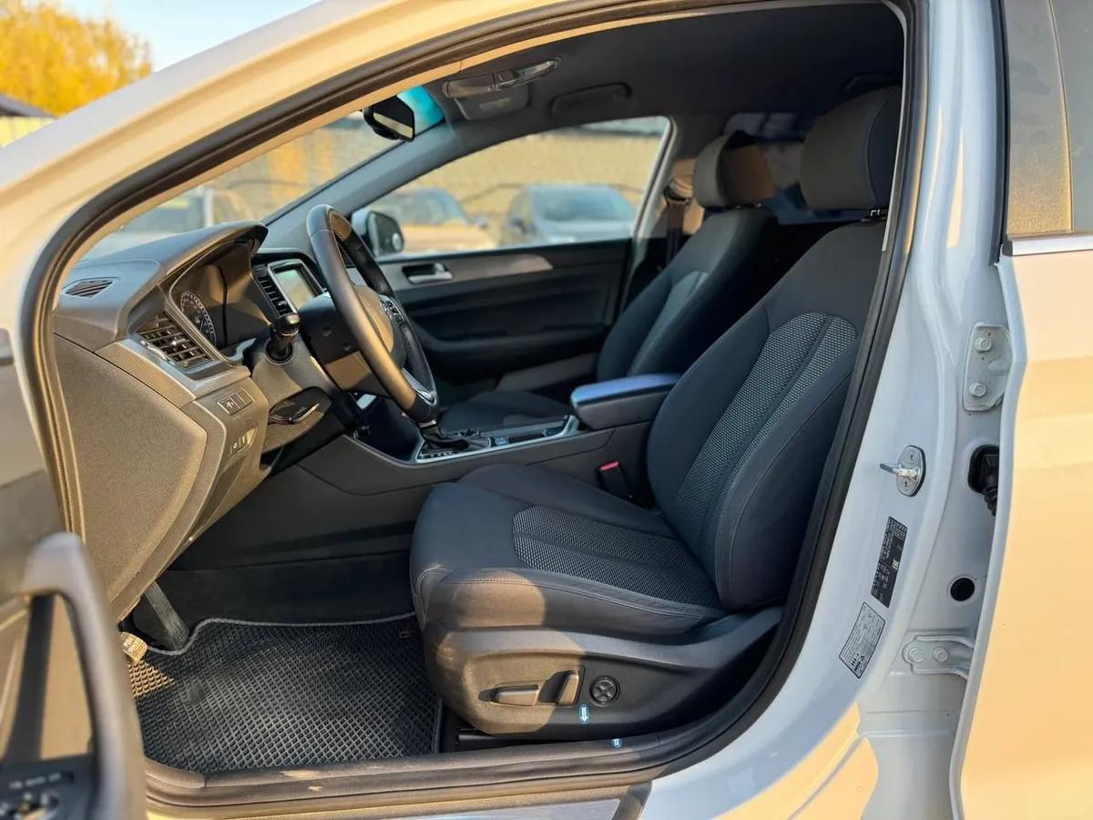 Hyundai Sonata 2.0 AT (150 л.с.)