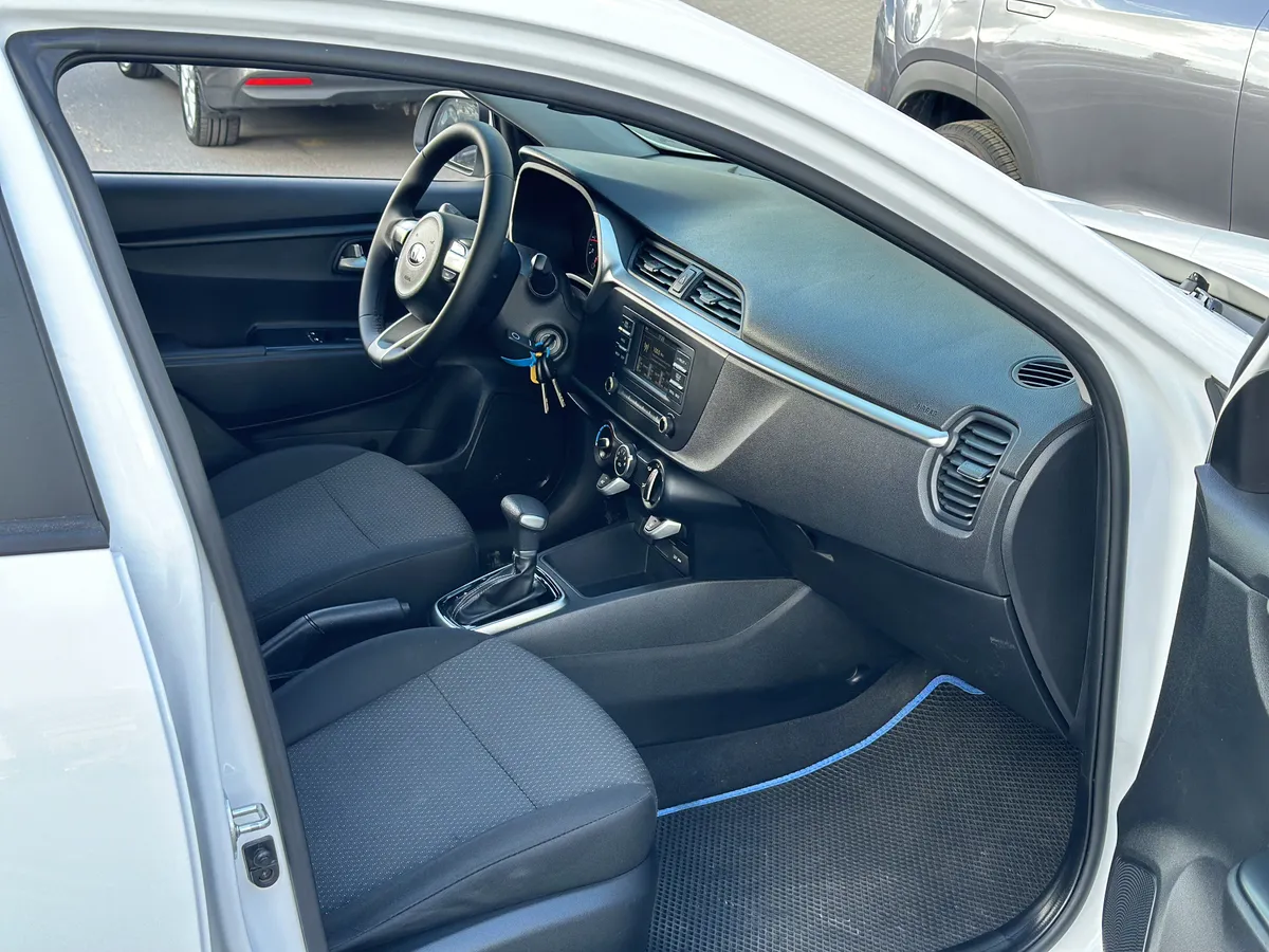 Kia Rio 1.6 AT (123 л.с.)