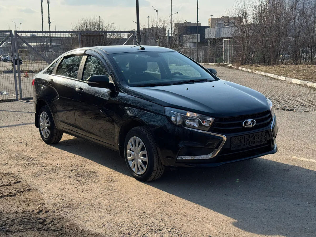 картинка ВАЗ (Lada) Vesta 1.6 MT (106 л.с.) от carsrent-spb.ru