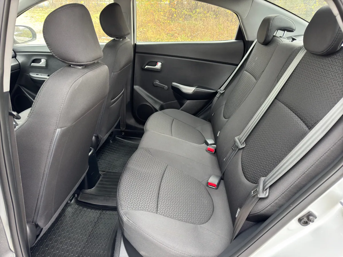 Kia Rio 1.6 AT (123 л.с.)