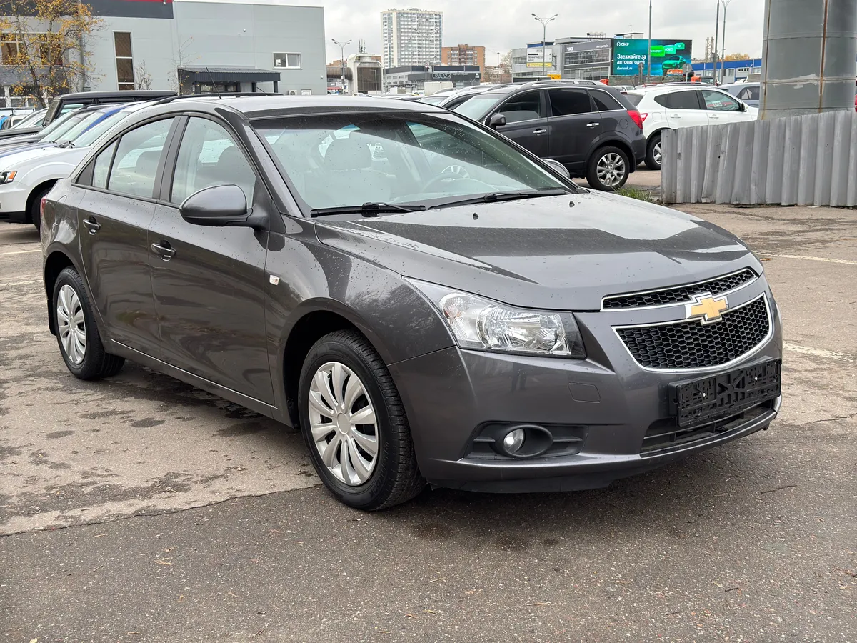 картинка Chevrolet Cruze 1.8 AT (141 л.с.) от carsrent-spb.ru