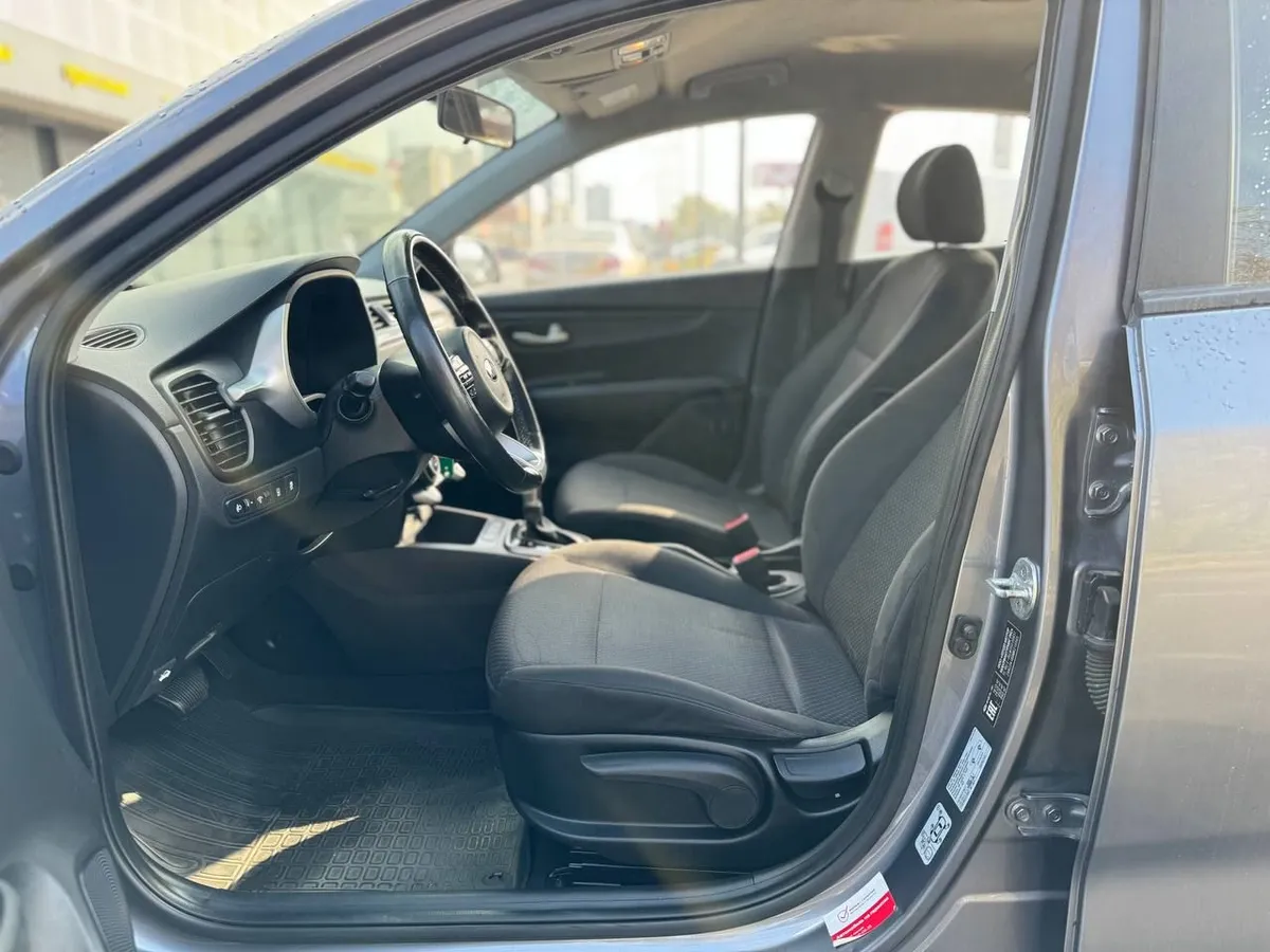 Kia Rio 1.6 AT (123 л.с.)