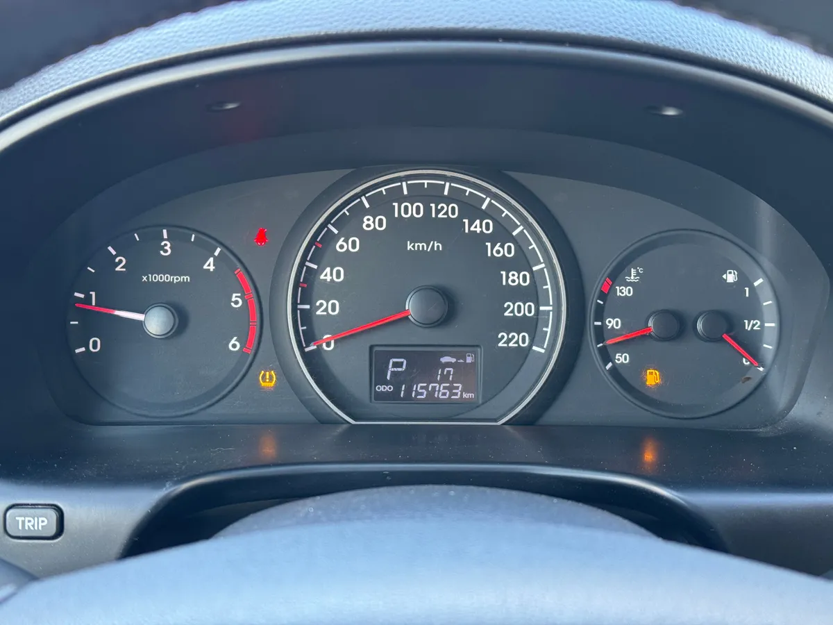 Hyundai H-1 2.5 CRDi AT (170 л.с.)
