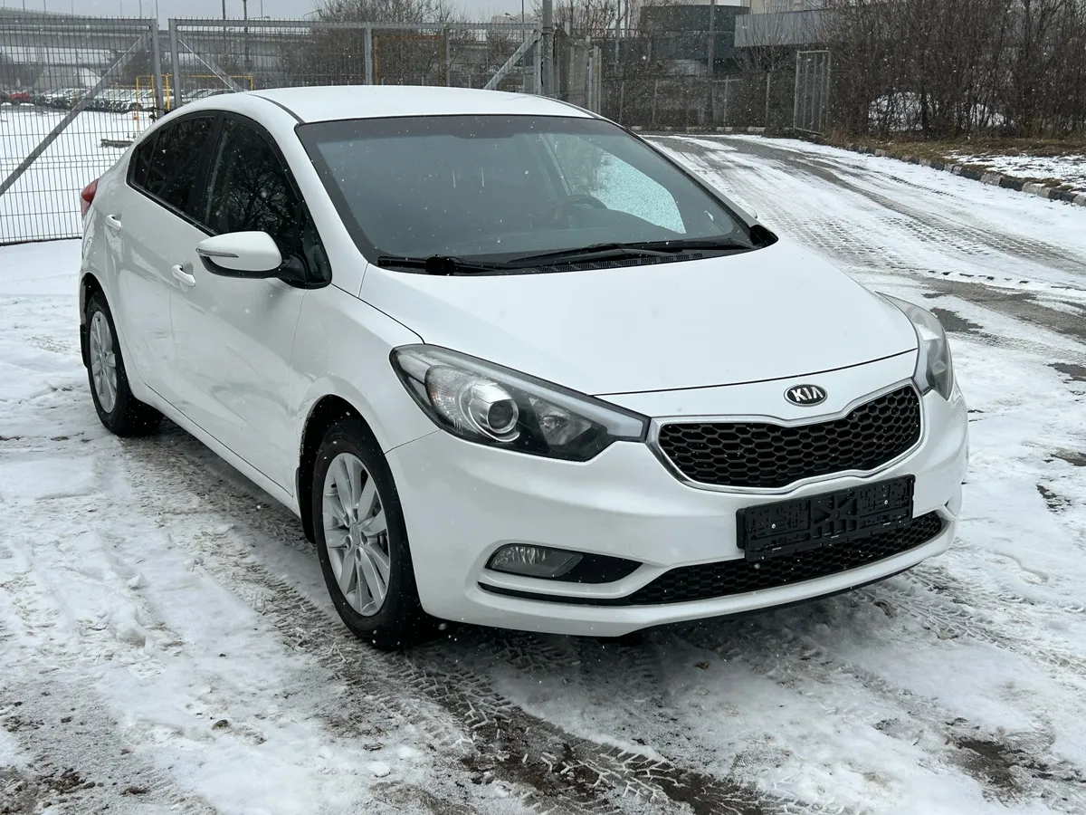 картинка Kia Cerato 1.6 AT (130 л.с.) от carsrent-spb.ru