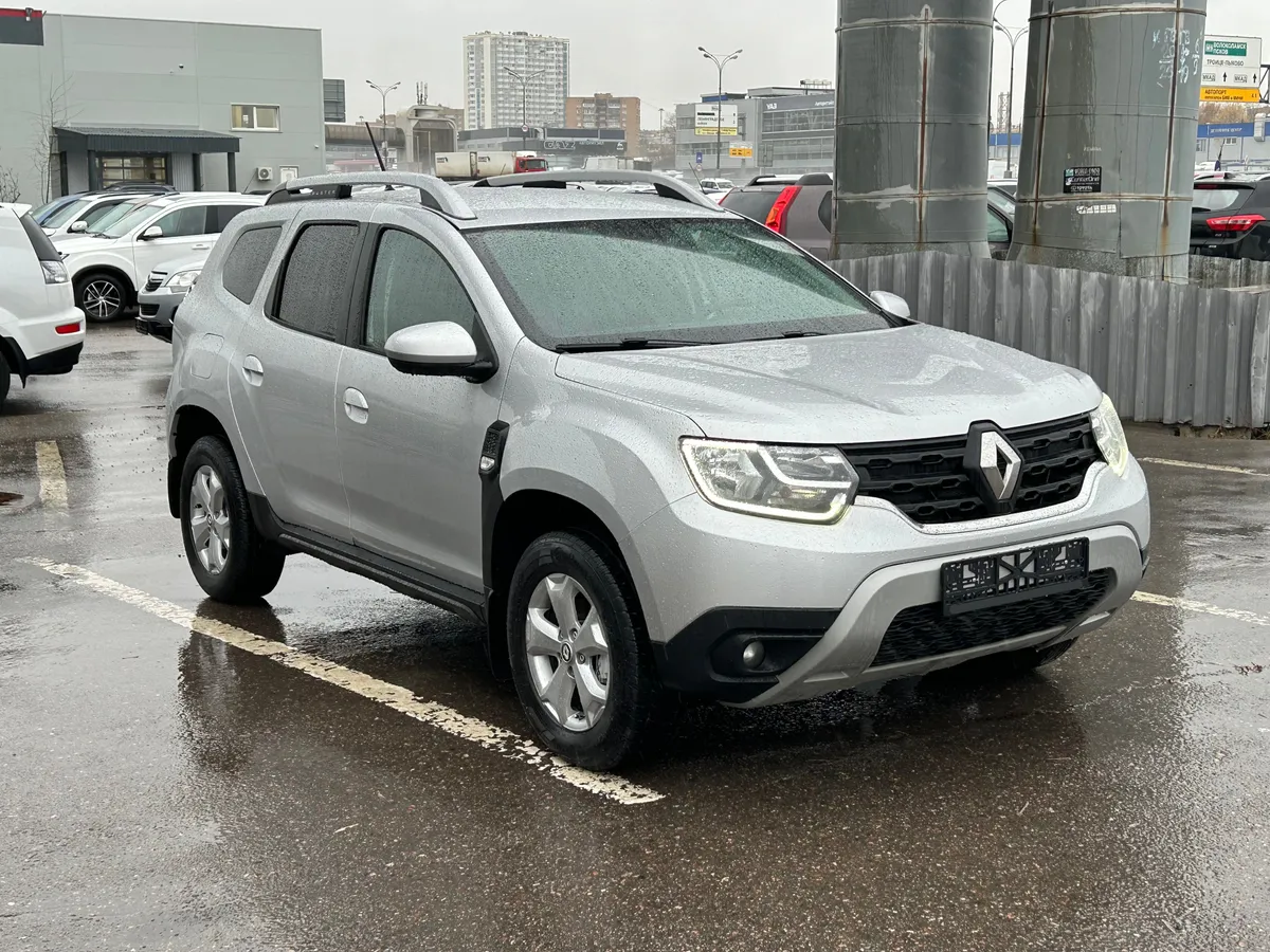 картинка Renault Duster 2.0 MT 4x4 (143 л.с.) от carsrent-spb.ru