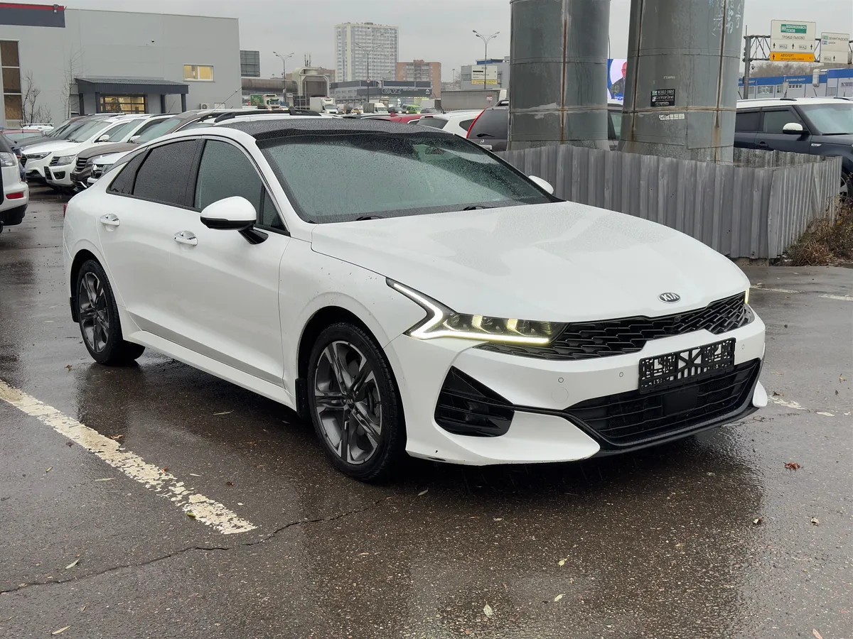 картинка Kia K5 2.5 AT (194 л.с.) от carsrent-spb.ru