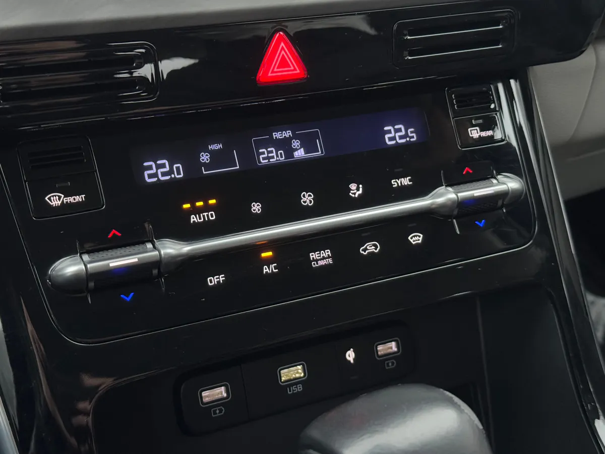 Kia Carnival 2.2 AT (199 л.с.)