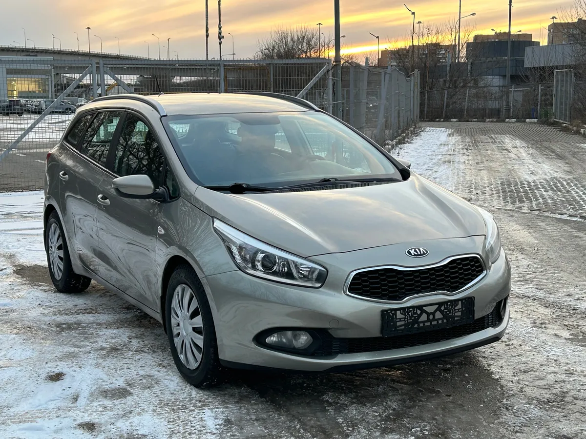 картинка Kia Ceed 1.6 MT (129 л.с.) от carsrent-spb.ru