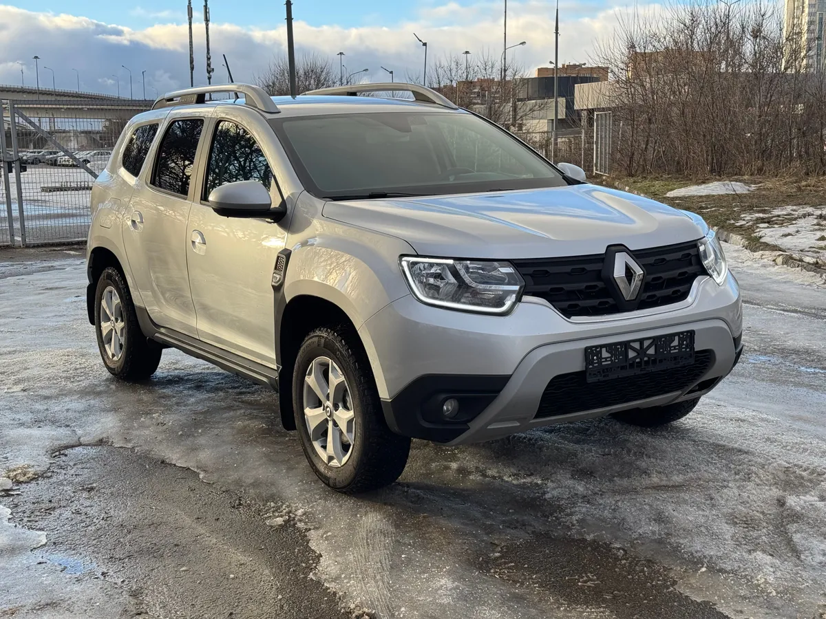 картинка Renault Duster 1.6 MT (115 л.с.) от carsrent-spb.ru