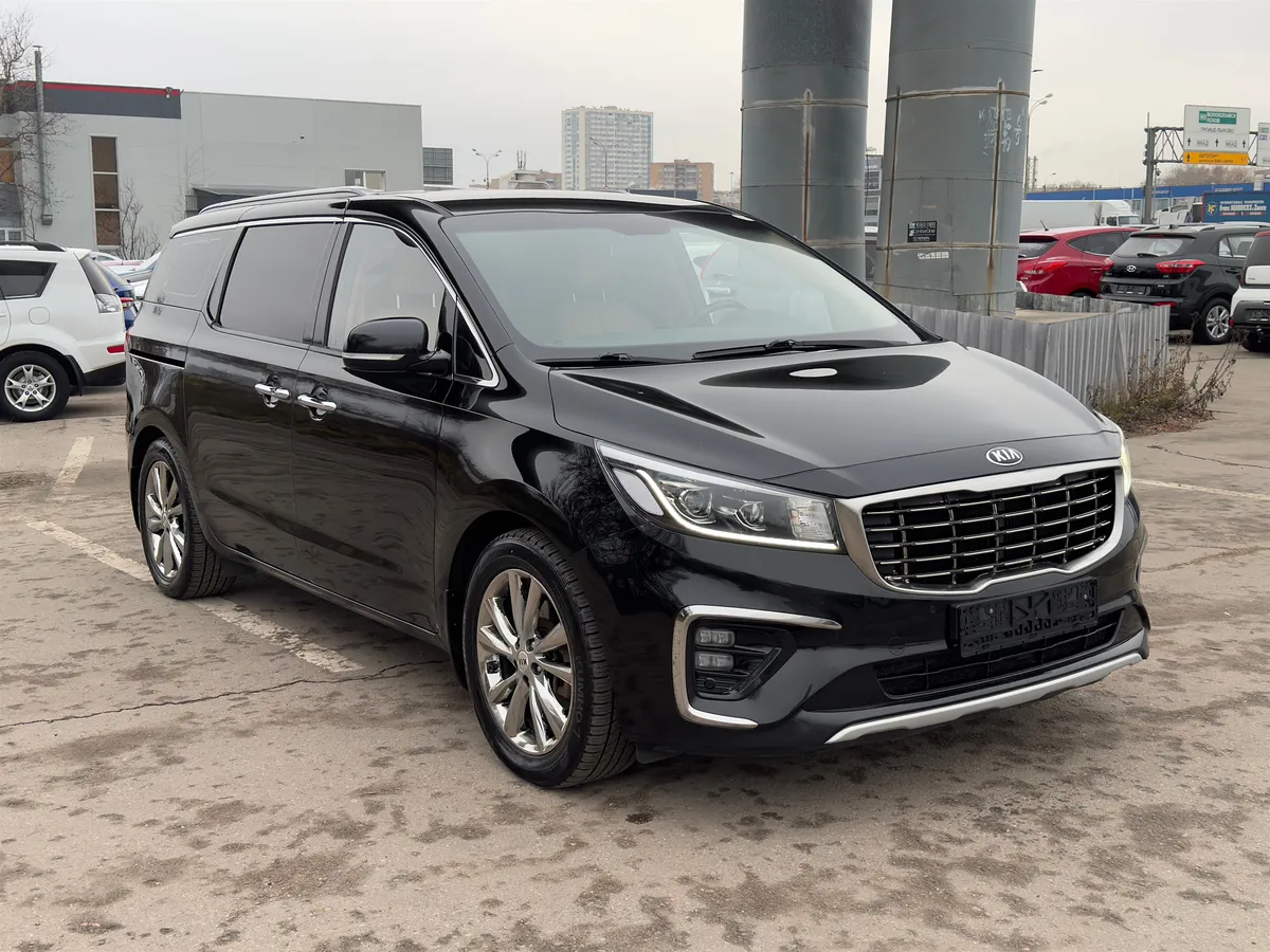 картинка Kia Carnival 2.2 CRDi AT (200 л.с.) от carsrent-spb.ru