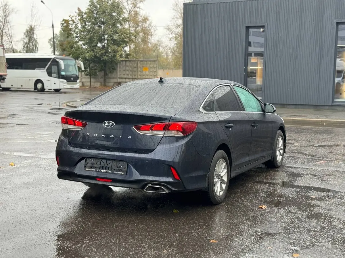 Hyundai Sonata 2.0 AT (154 л.с.)