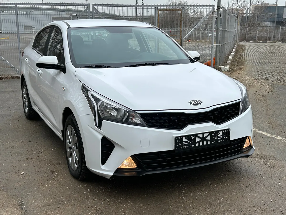 картинка Kia Rio 1.6 AT (123 л.с.) от carsrent-spb.ru