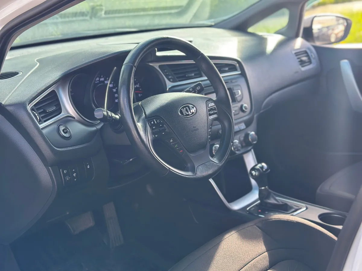 Kia Ceed 1.6 AT (130 л.с.)