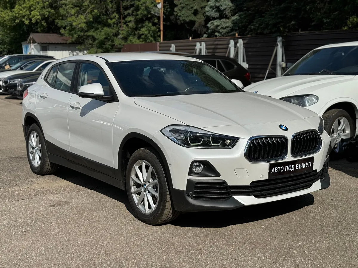 картинка BMW X2 18d xDrive Steptronic (150 л.с.) от carsrent-spb.ru