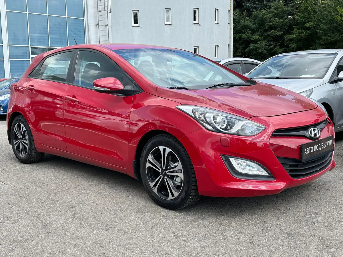 картинка Hyundai i30 1.6 AT (130 л.с.) от carsrent-spb.ru