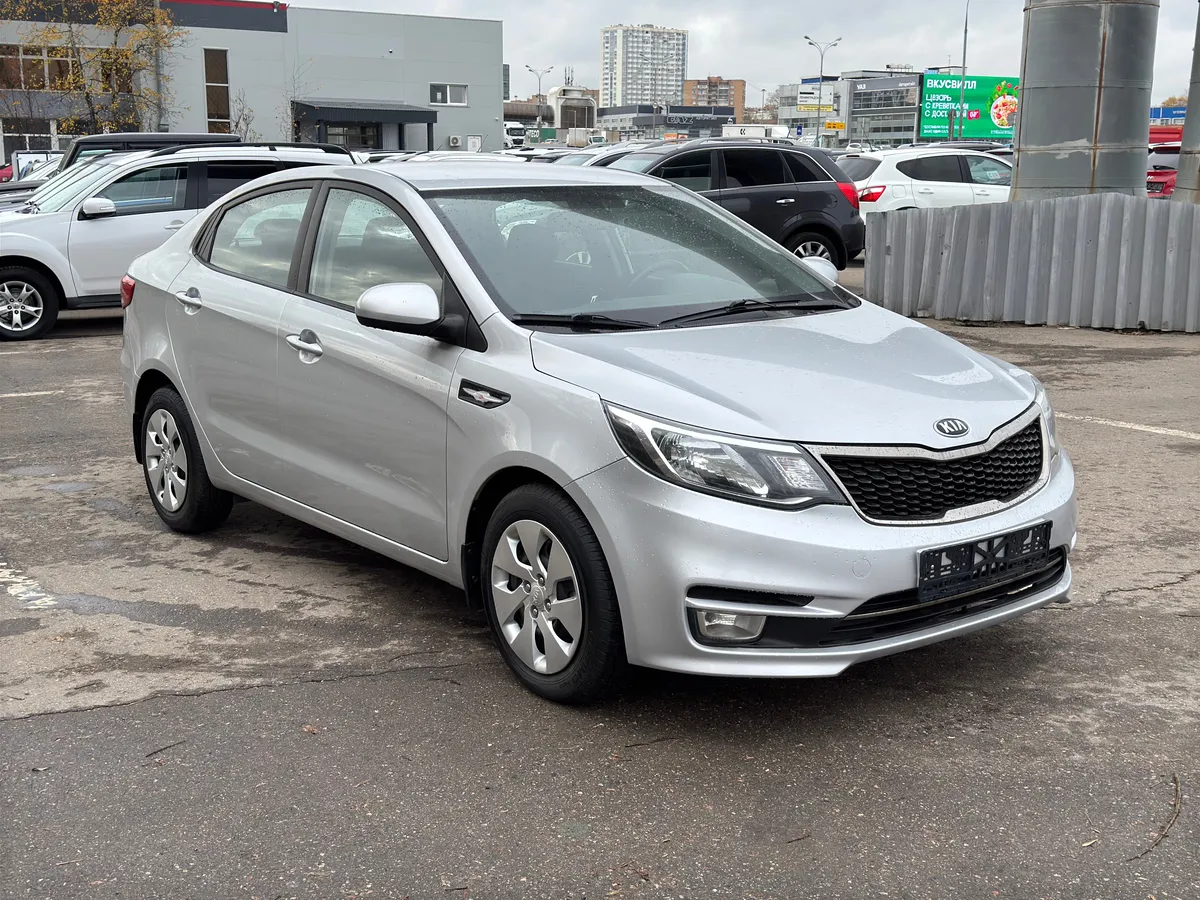 картинка Kia Rio 1.6 AT (123 л.с.) от carsrent-spb.ru