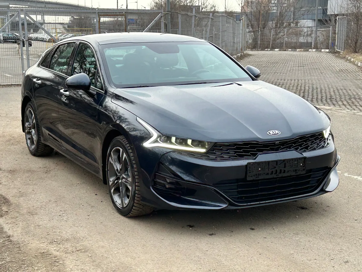 картинка Kia K5 2.5 AT (194 л.с.) от carsrent-spb.ru