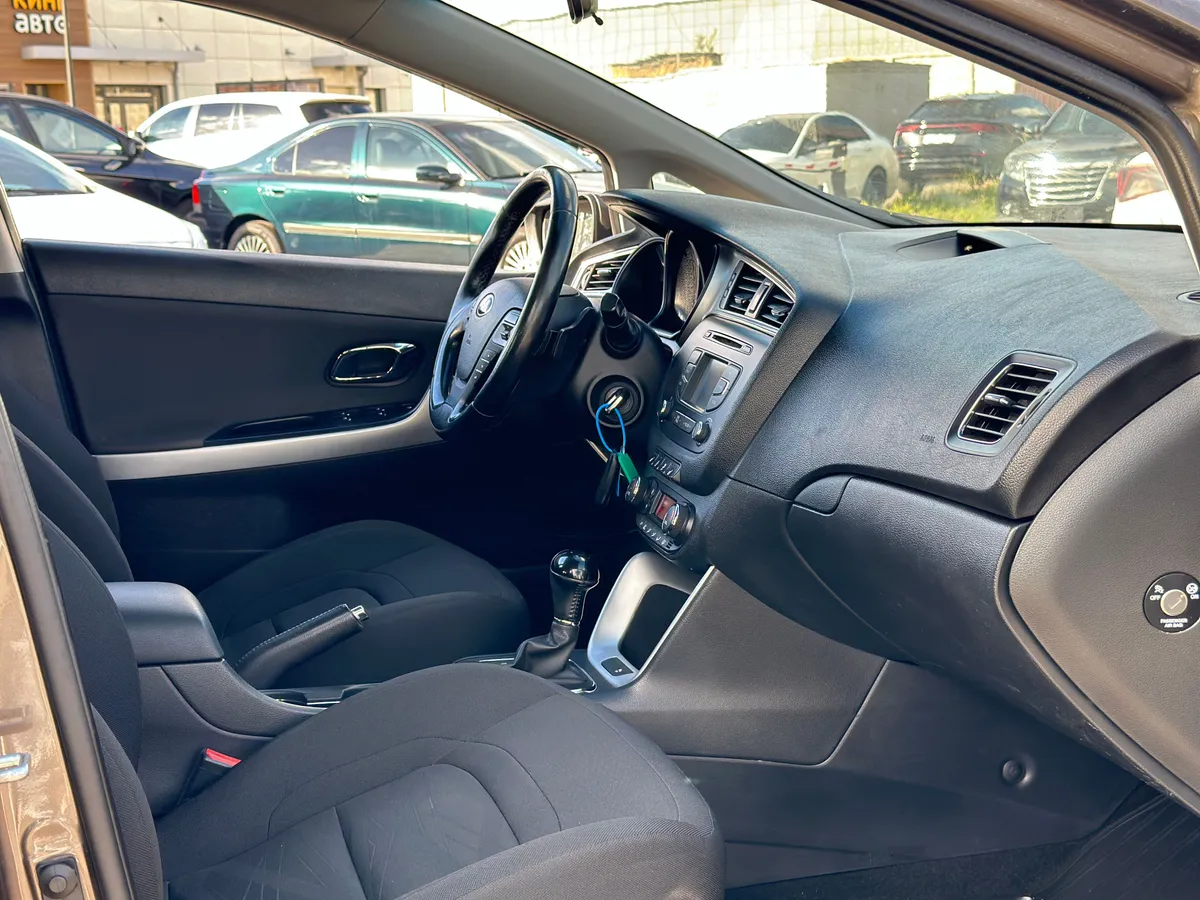 Kia Ceed 1.6 AT (130 л.с.)