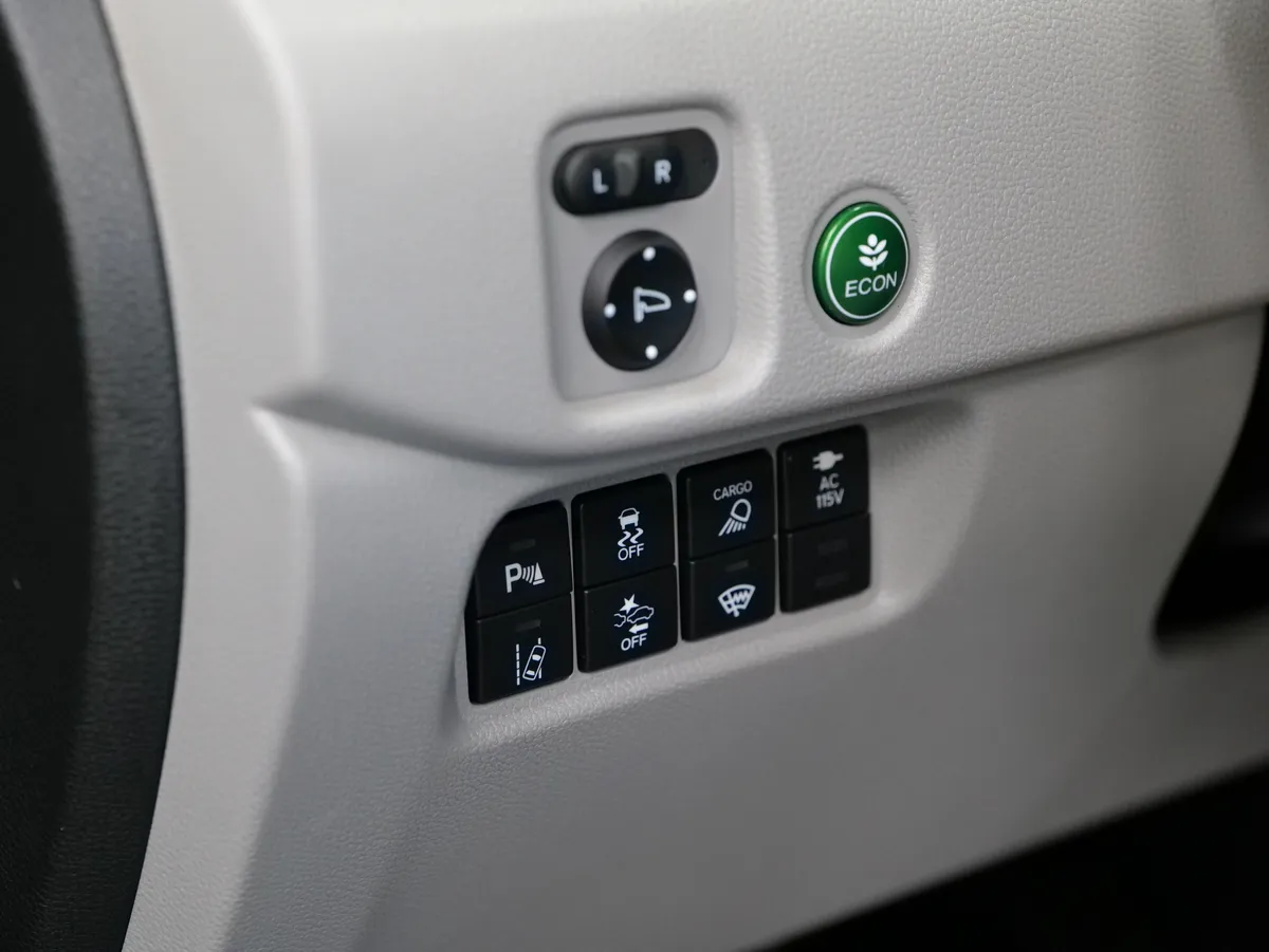 Honda Ridgeline 3.5 AT 4WD (280 л.с.)