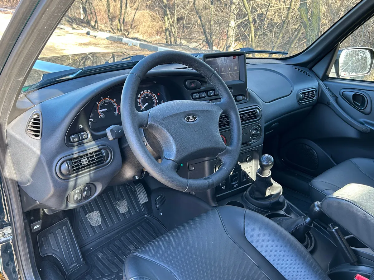 ВАЗ (Lada) Niva 1.7 MT 4WD (80 л.с.)