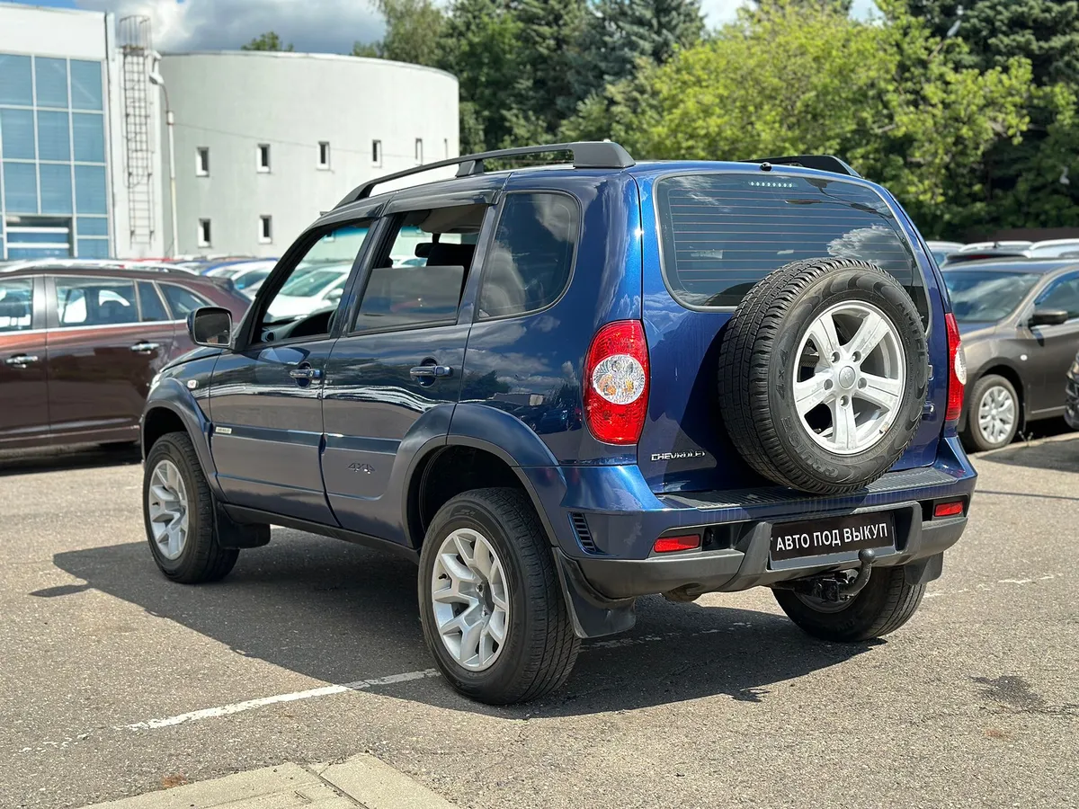 Chevrolet Niva 1.7 MT (80 л.с.)