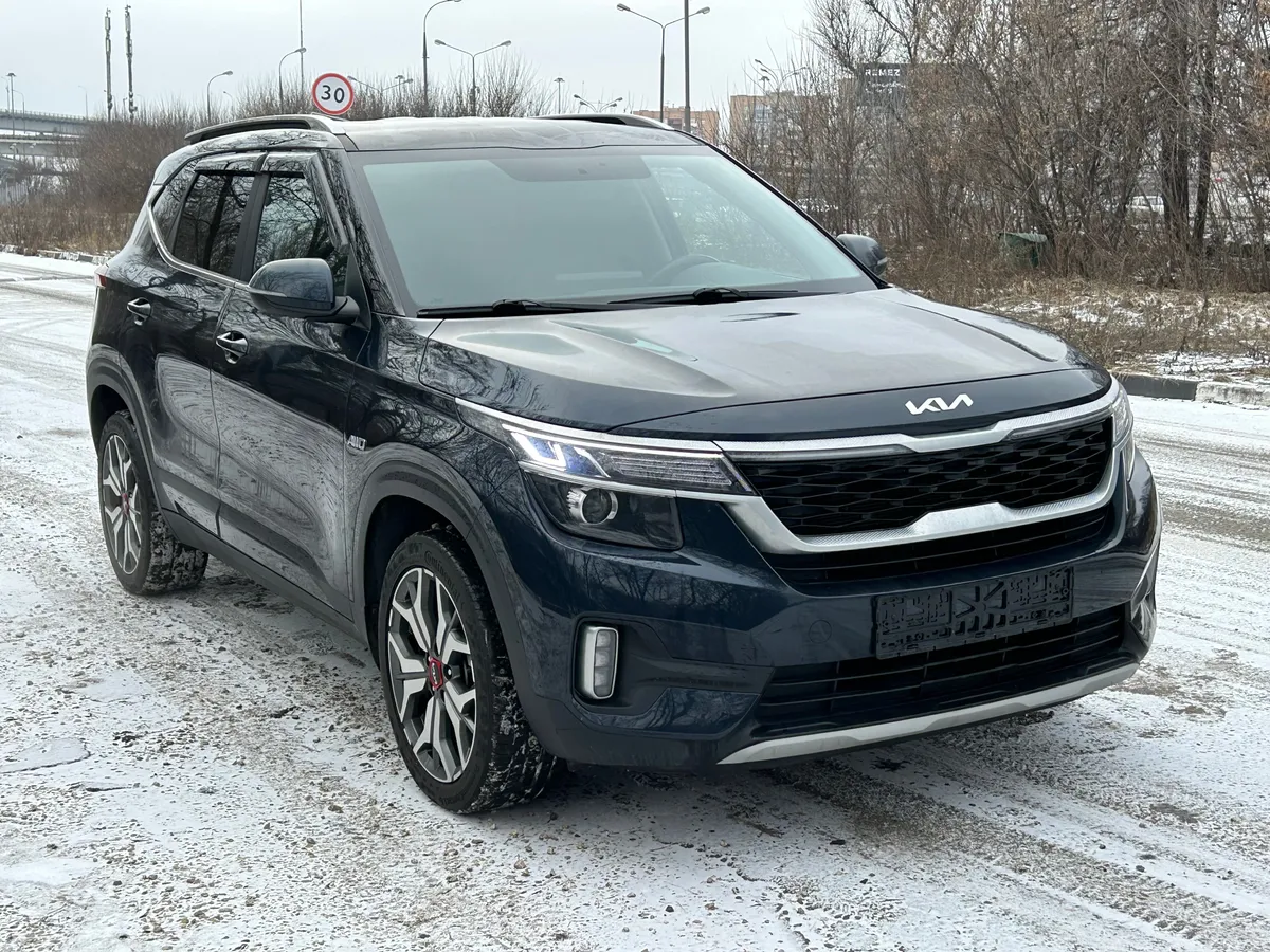 картинка Kia Seltos 2.0 л (149 л.с.) бензин, АКПП от carsrent-spb.ru