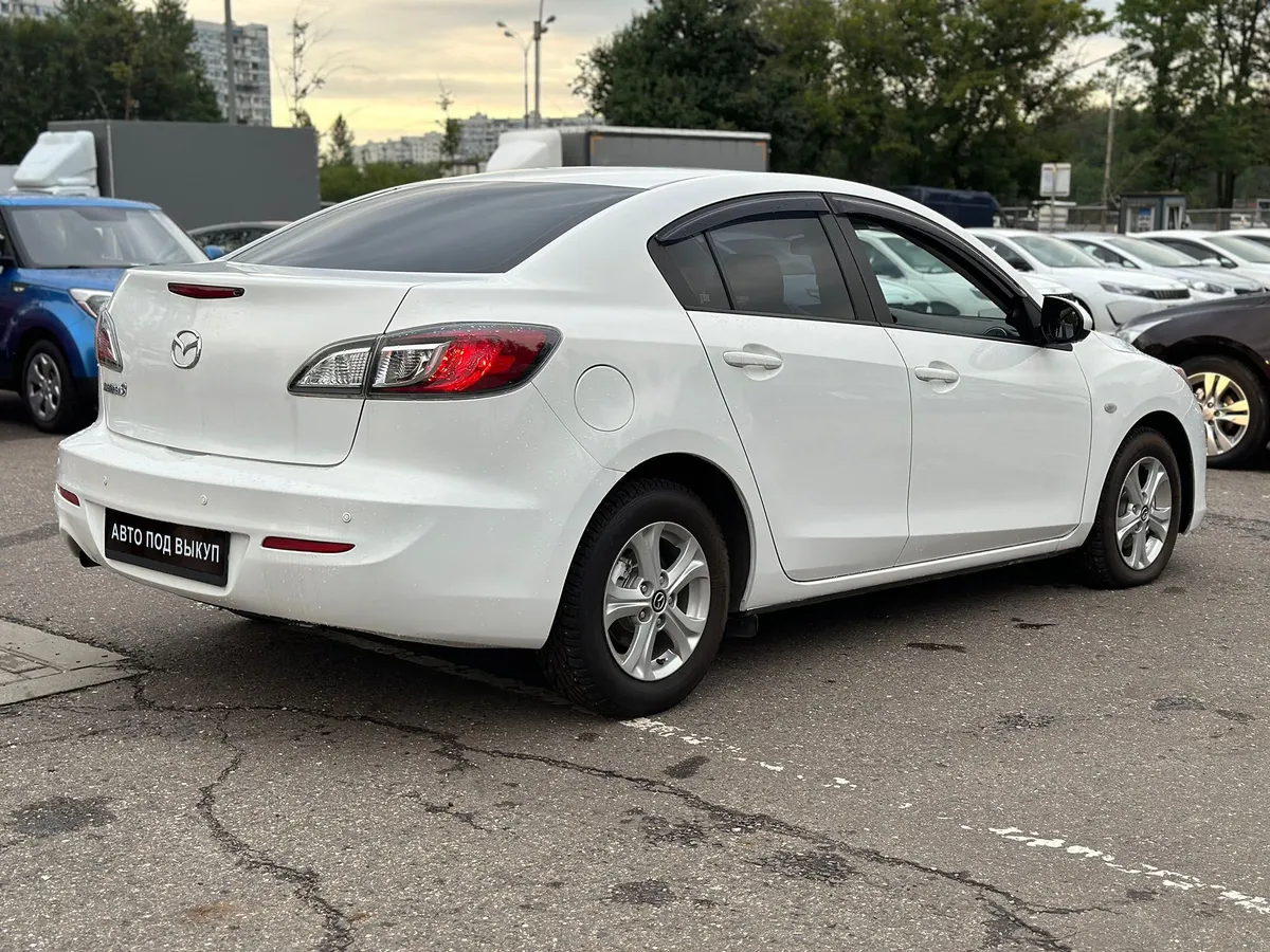 Mazda 3