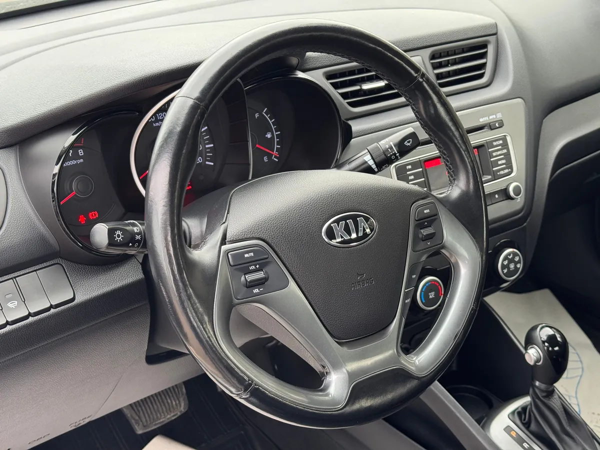 Kia Rio 1.6 AT (123 л.с.)
