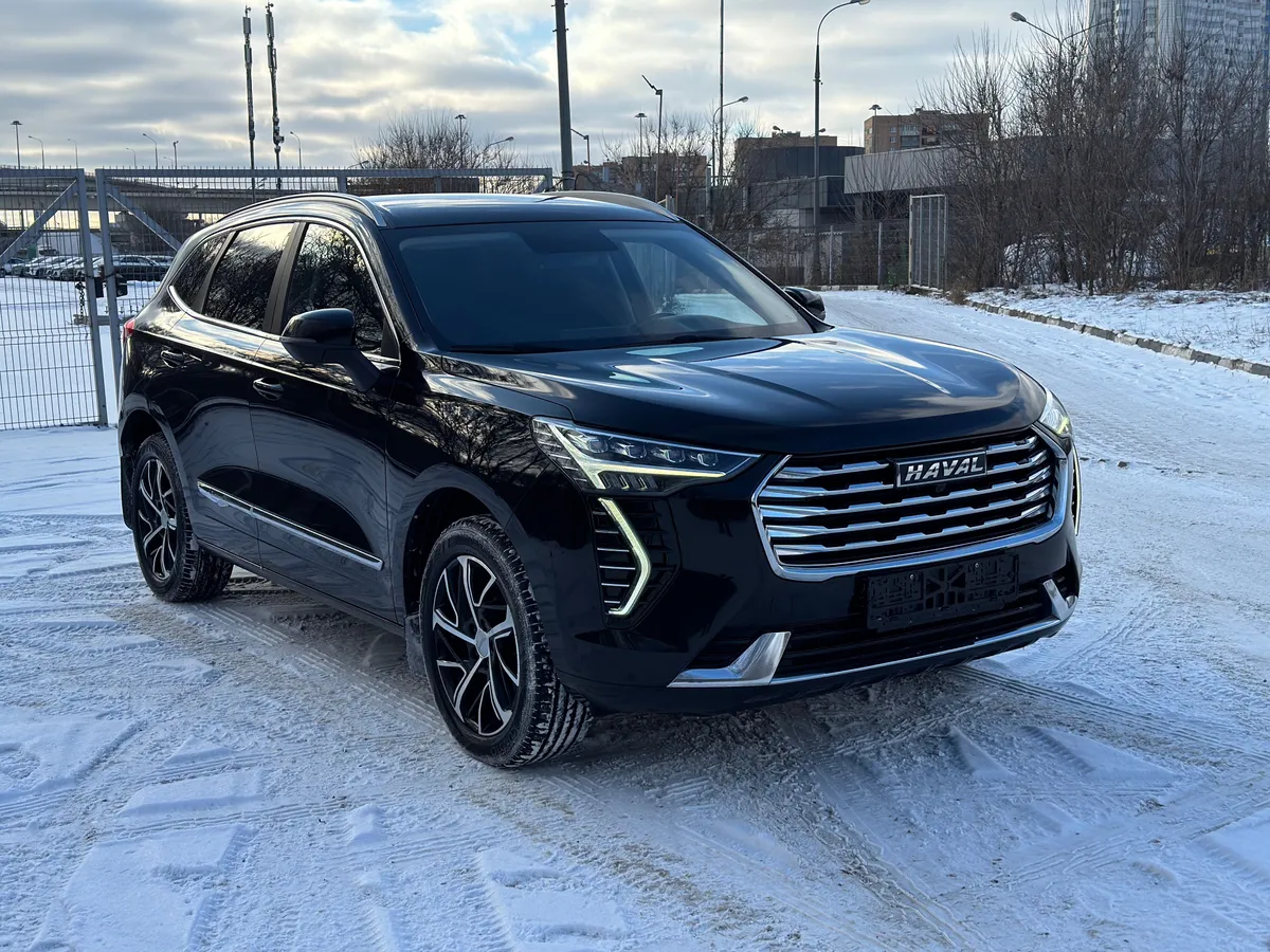 картинка Haval Jolion 1.5 AMT 4WD (150 л.с.) от carsrent-spb.ru