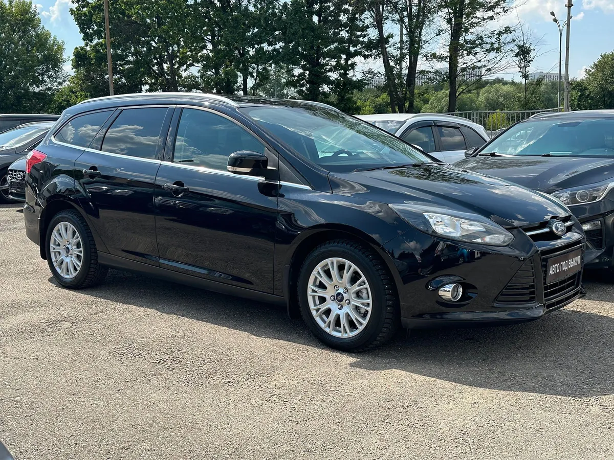 картинка Ford Focus 1.6 PowerShift (125 л.с.) от carsrent-spb.ru