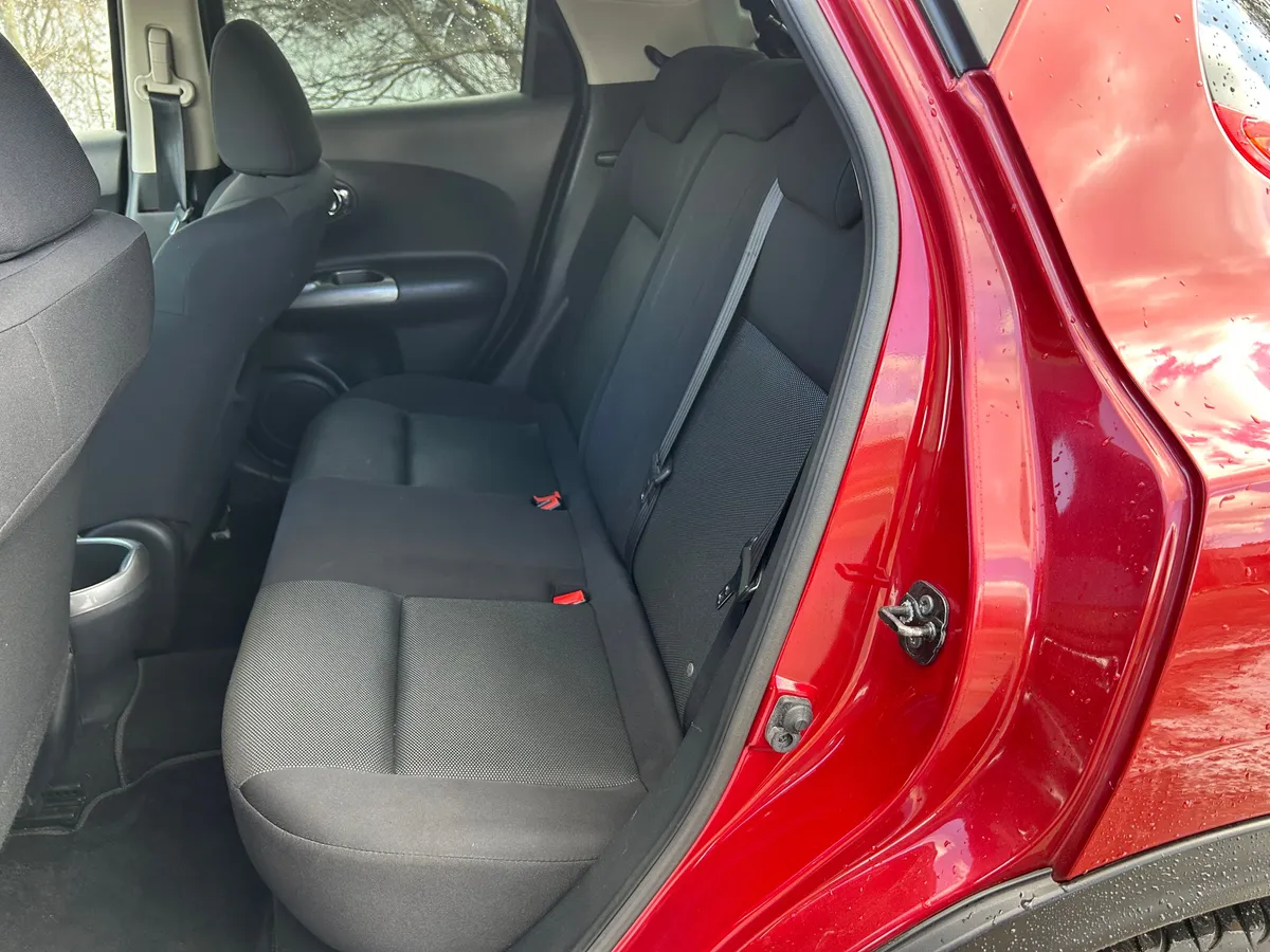 Nissan Juke 1.6 CVT (117 л.с.)