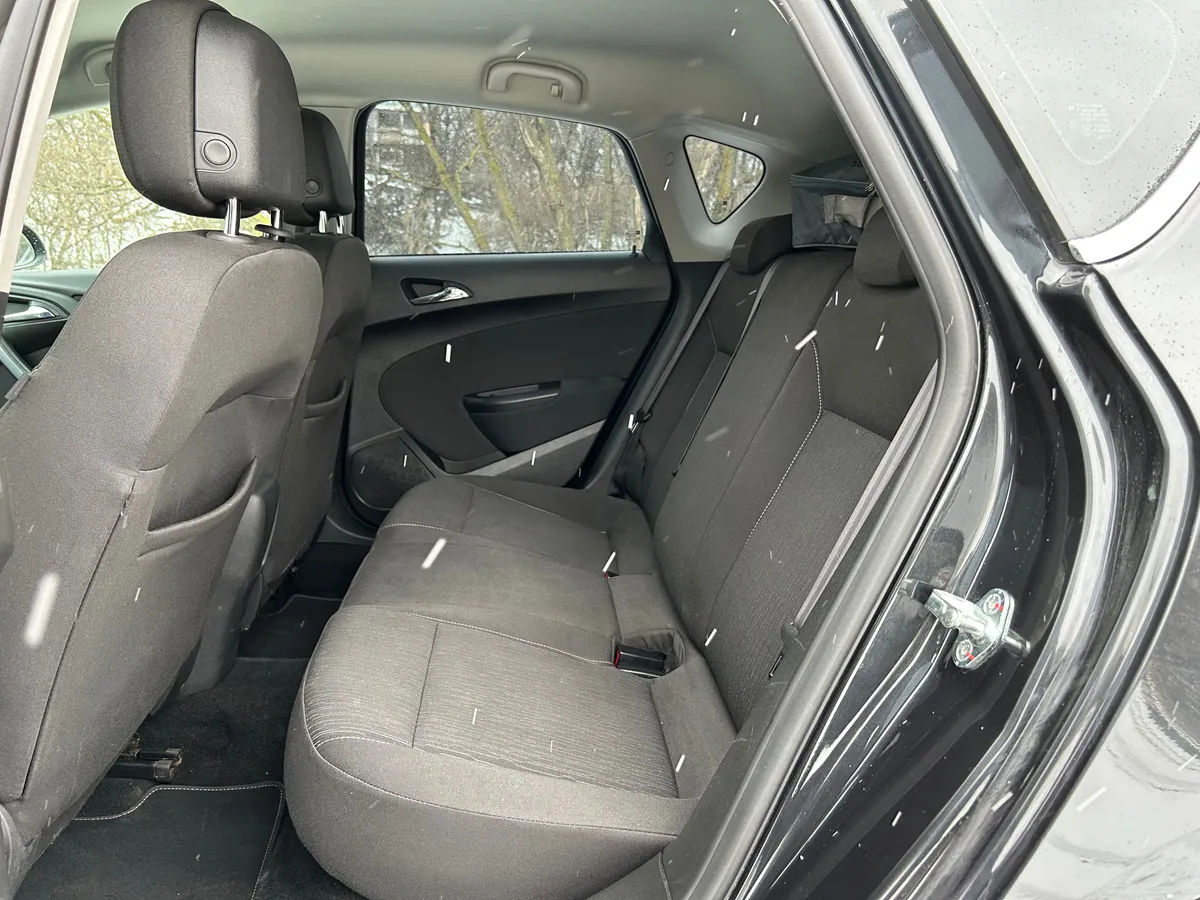 Opel Astra 1.6 AT (115 л.с.)