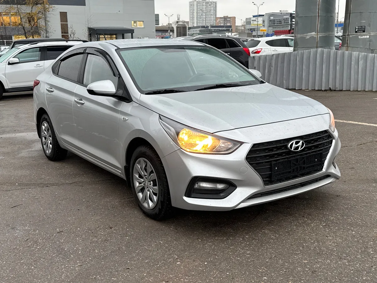 картинка Hyundai Solaris 1.6 AT (123 л.с.) от carsrent-spb.ru