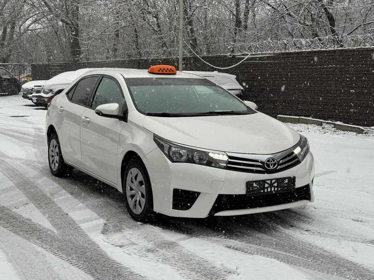 картинка Toyota Corolla 1.6 CVT (122 л.с.) от carsrent-spb.ru