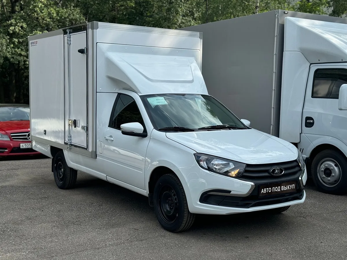 картинка ВАЗ (Lada) Granta 1.6 MT (106 л.с.) от carsrent-spb.ru