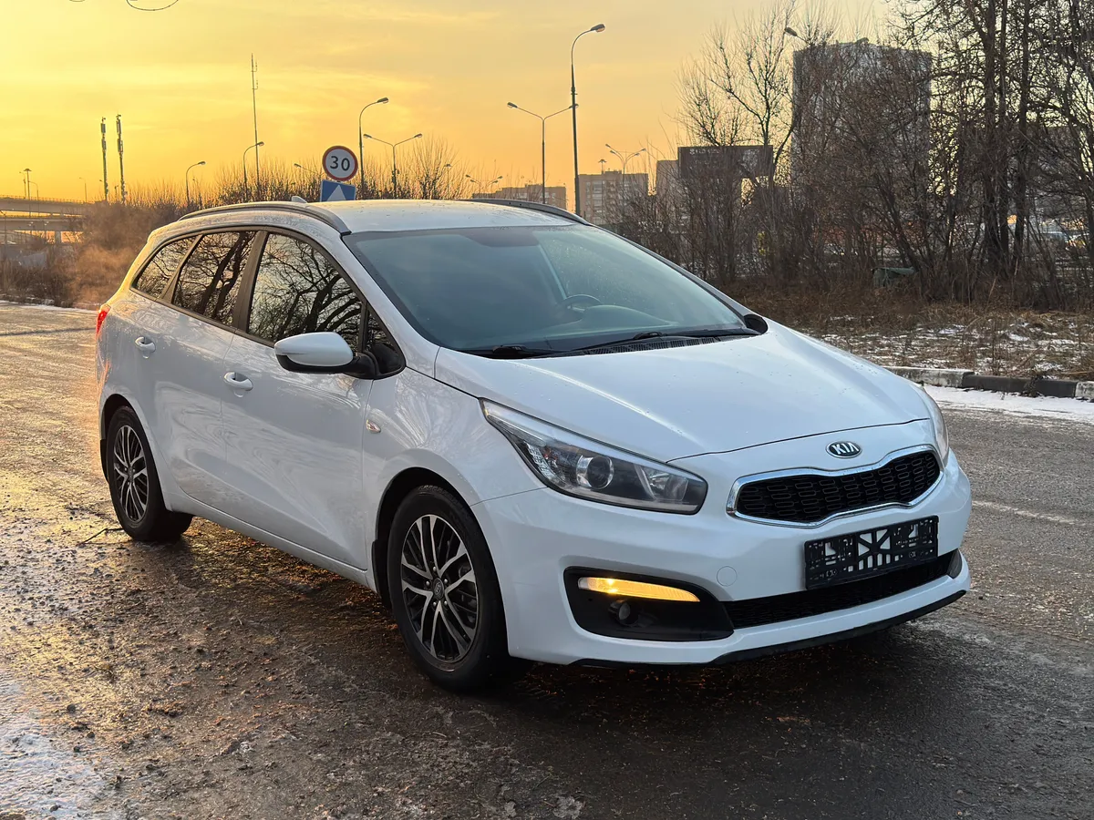 картинка Kia Ceed 1.6 AT (130 л.с.) от carsrent-spb.ru