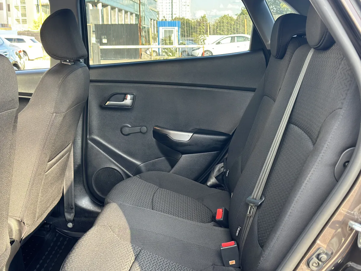 Kia Rio 1.6 6AT (123 л.с.)