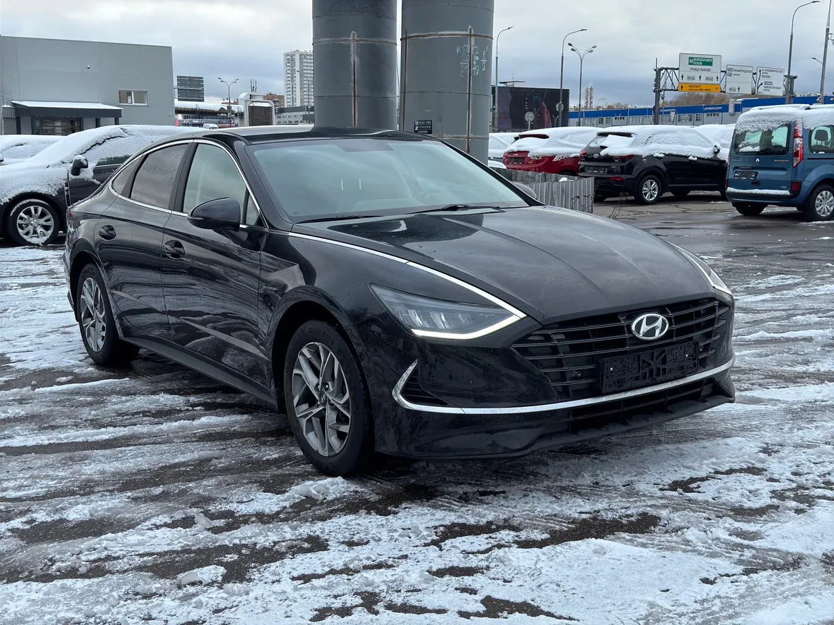 картинка Hyundai Sonata 2.0 AT (150 л.с.) от carsrent-spb.ru
