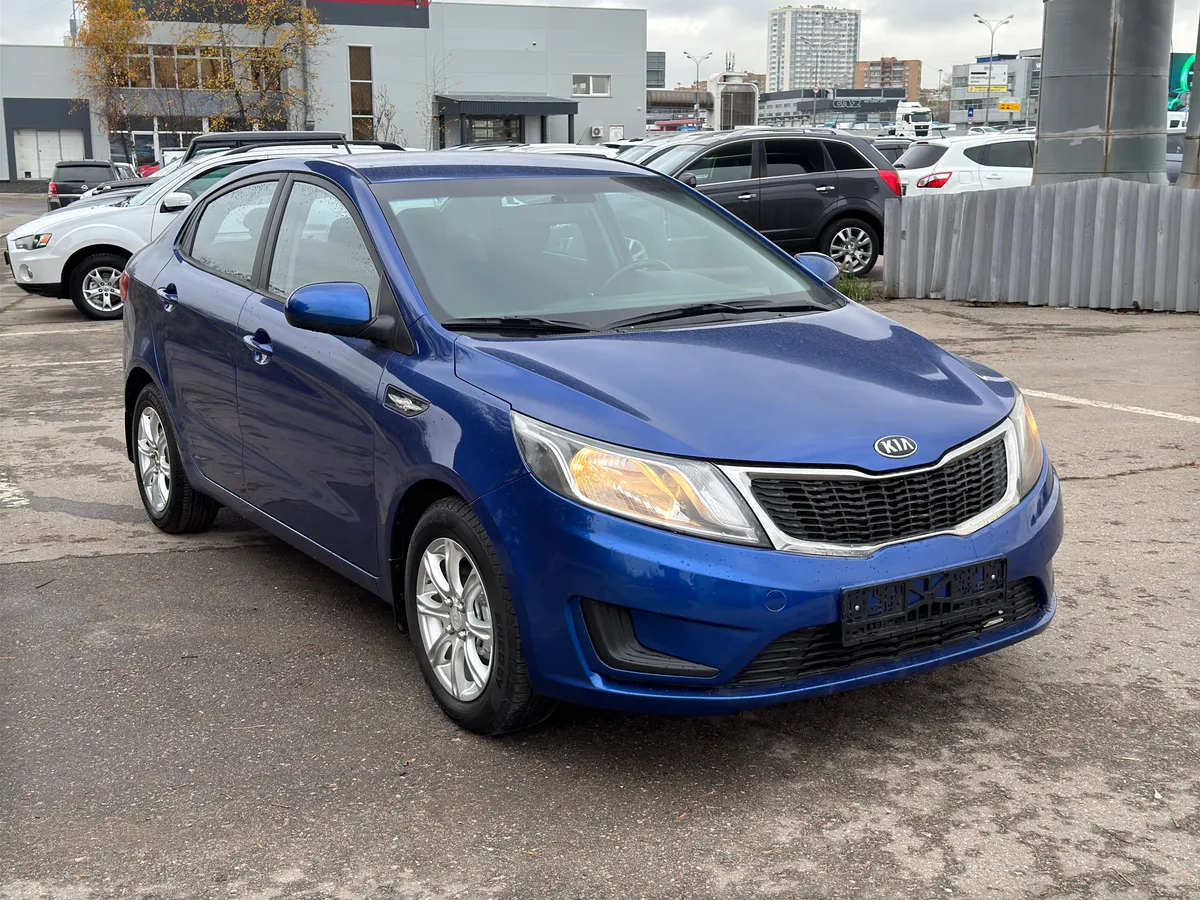 картинка Kia Rio 1.4 AT (107 л.с.) от carsrent-spb.ru