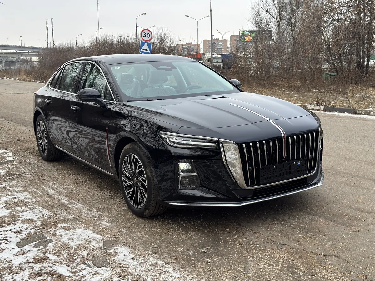 картинка Hongqi H5 2.0 AT (218 л.с.) от carsrent-spb.ru