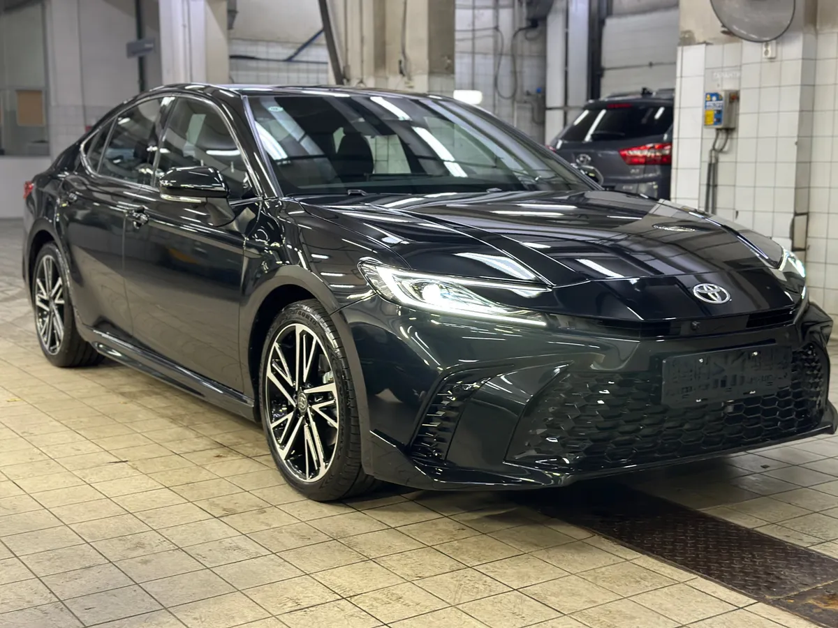 картинка Toyota Camry 2.0 CVT (173 л.с.) от carsrent-spb.ru