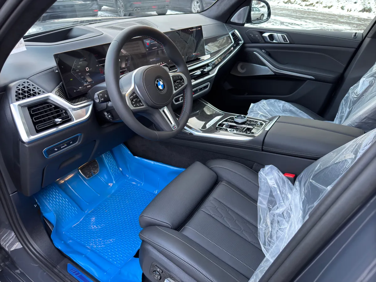 BMW X7 4.4 AT 4WD (530 л.с.)